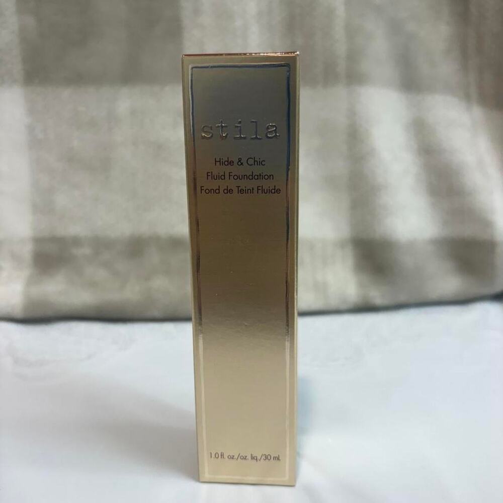 Stila hide chic fluid